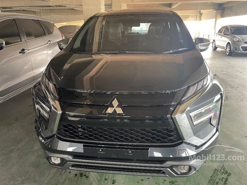 Jual Mobil Mitsubishi Xpander 2023 ULTIMATE 1.5 di Jawa Barat Automatic Wagon Abu