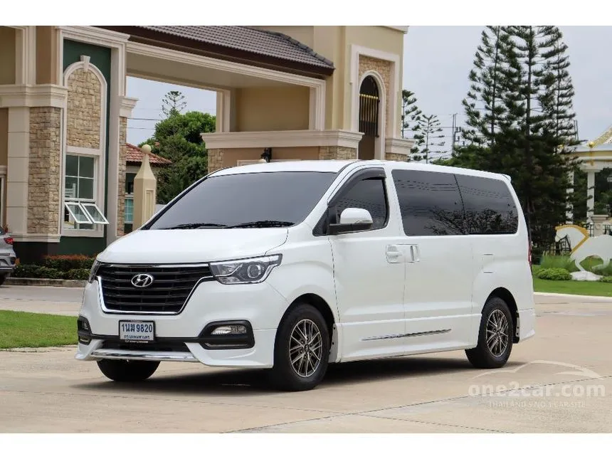 2022 Hyundai H-1 Elite NS Van