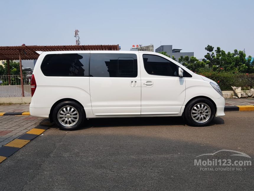 Jual Mobil Hyundai H-1 2014 Royale 2.5 di DKI Jakarta Automatic MPV 