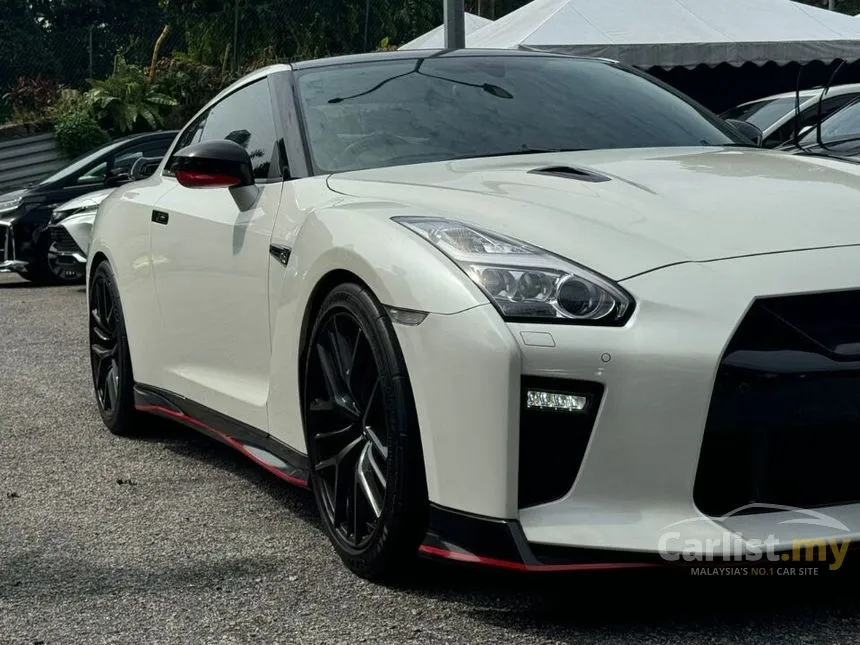 2018 Nissan GT-R Premium Edition Coupe