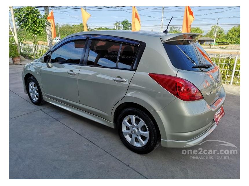 Nissan Tiida 2008 S 1.6 in ภาคเหนือ Automatic Hatchback สีทอง for