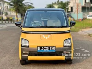 2022 Wuling Air EV Standard Range Hatchback