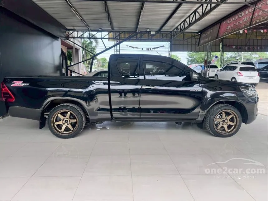 2021 Toyota HILUX REVO Z Edition Mid Smart Cab Pickup