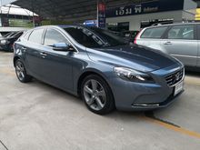 2014 Volvo V40 2.0 (ปี 13-16) Base Spec Wagon AT