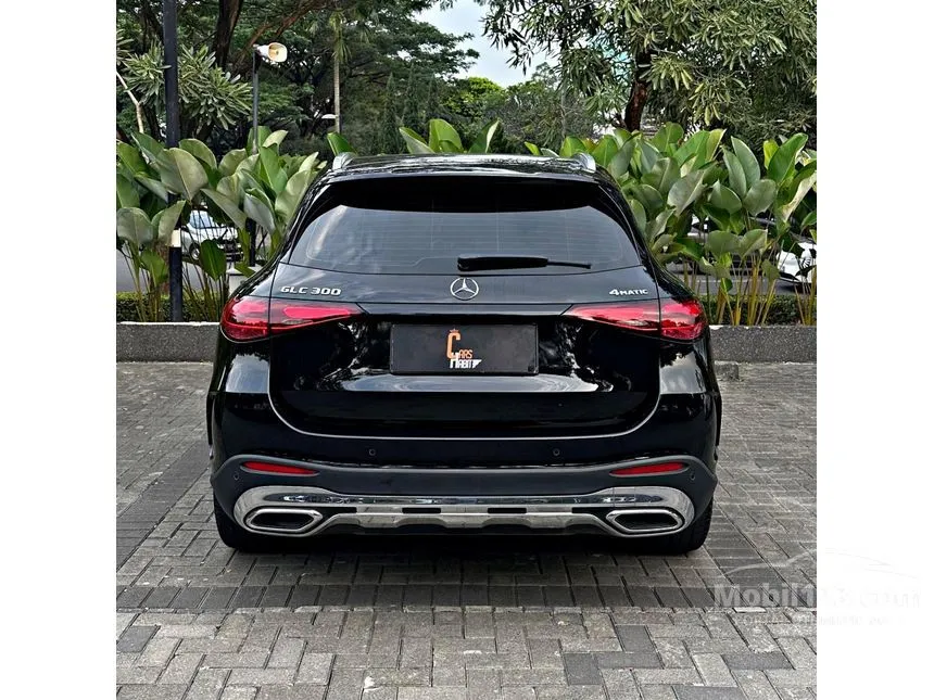 2023 Mercedes-Benz GLC300 AMG Line 4MATIC SUV
