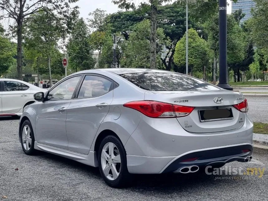 2015 Hyundai Elantra Premium Sedan